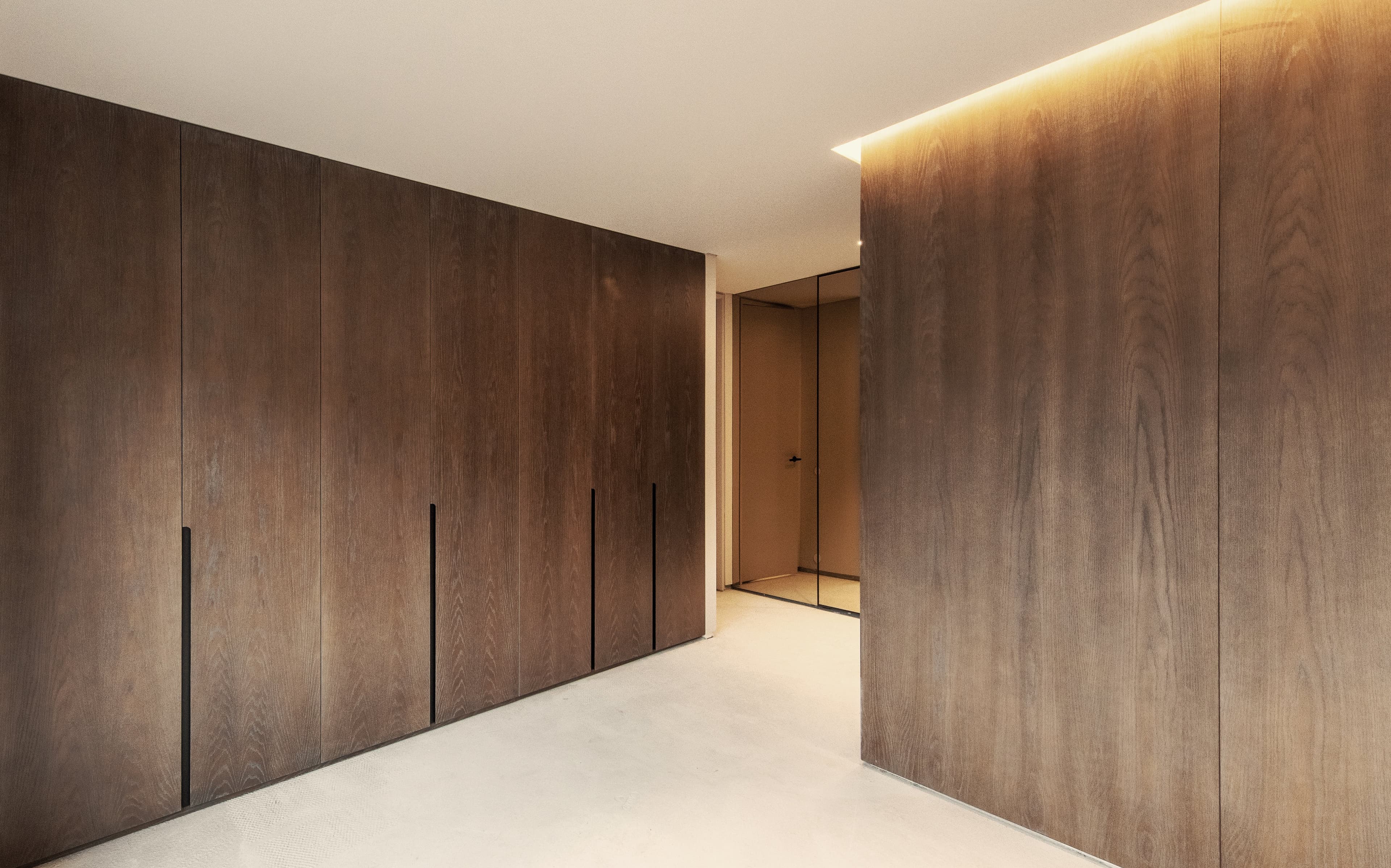 RAIZ Interiors - BESPOKE SPACES