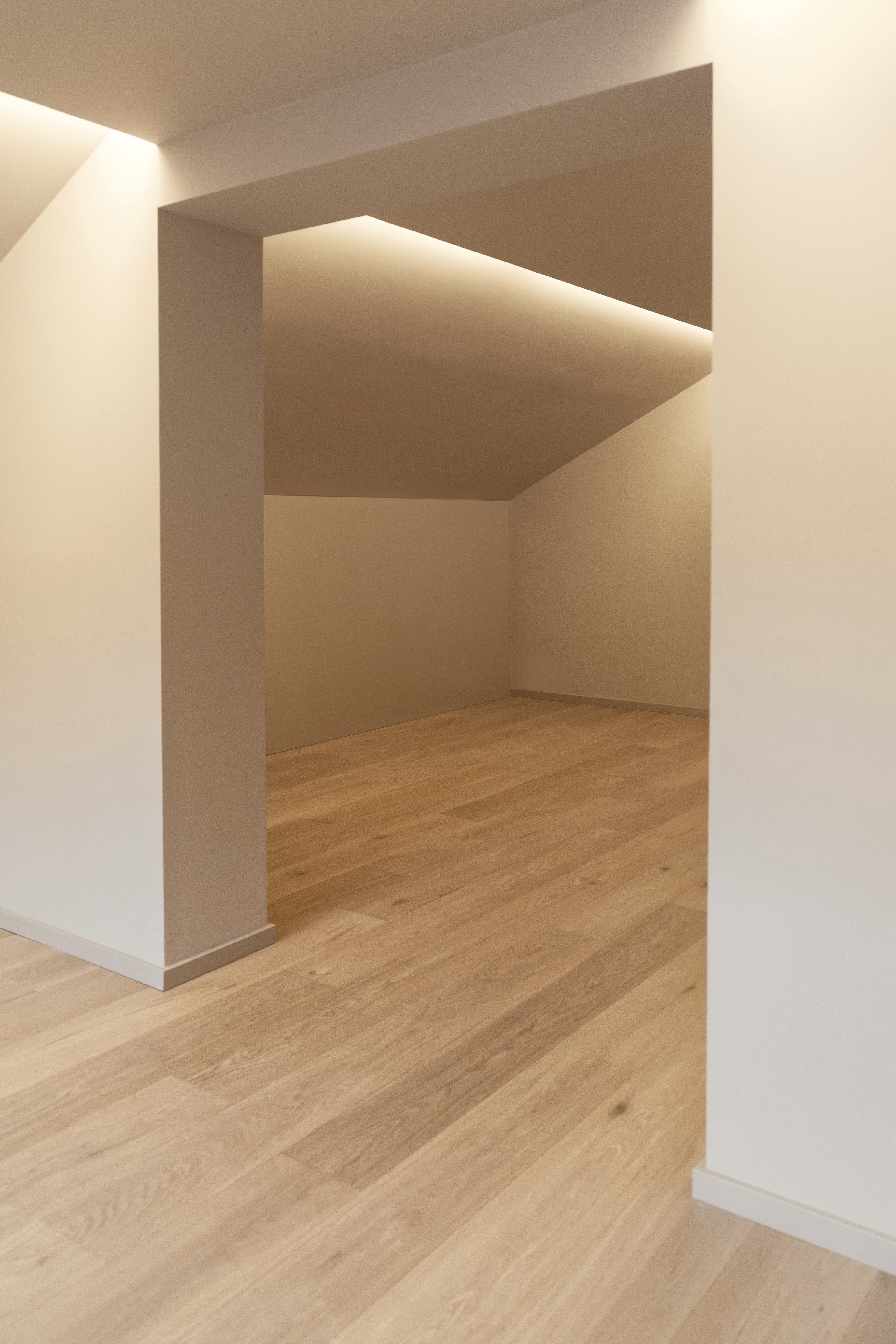 Elegant & Timeless Duplex - Image 8