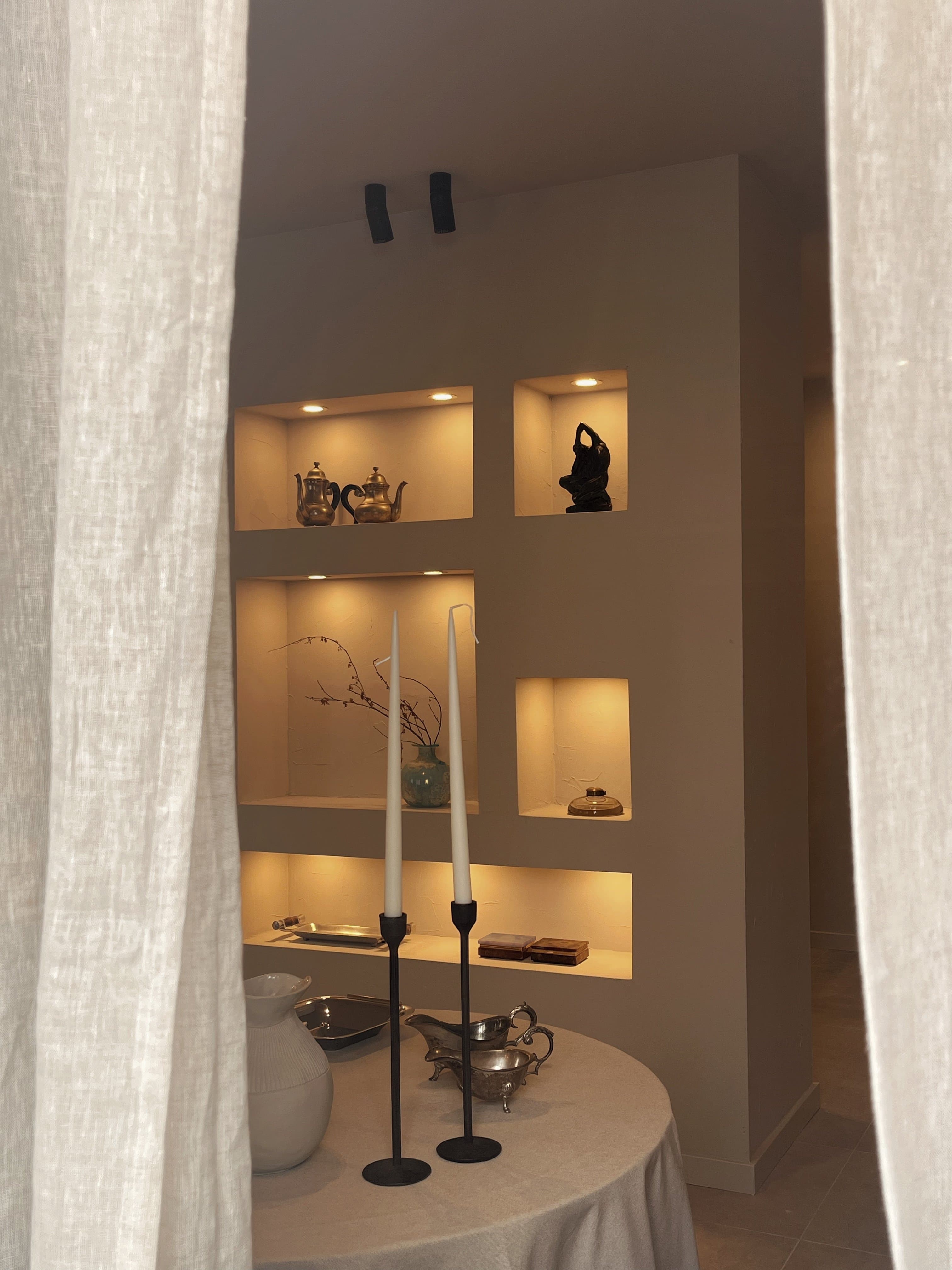 Curated Objects & Restauration Atelier - Image 11