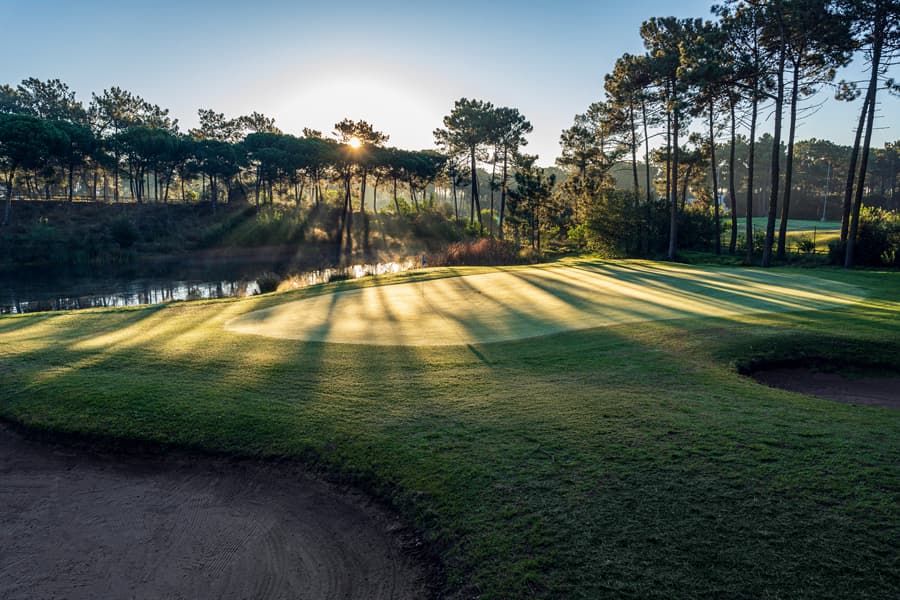 WEEKEND FAMILY HOUSE