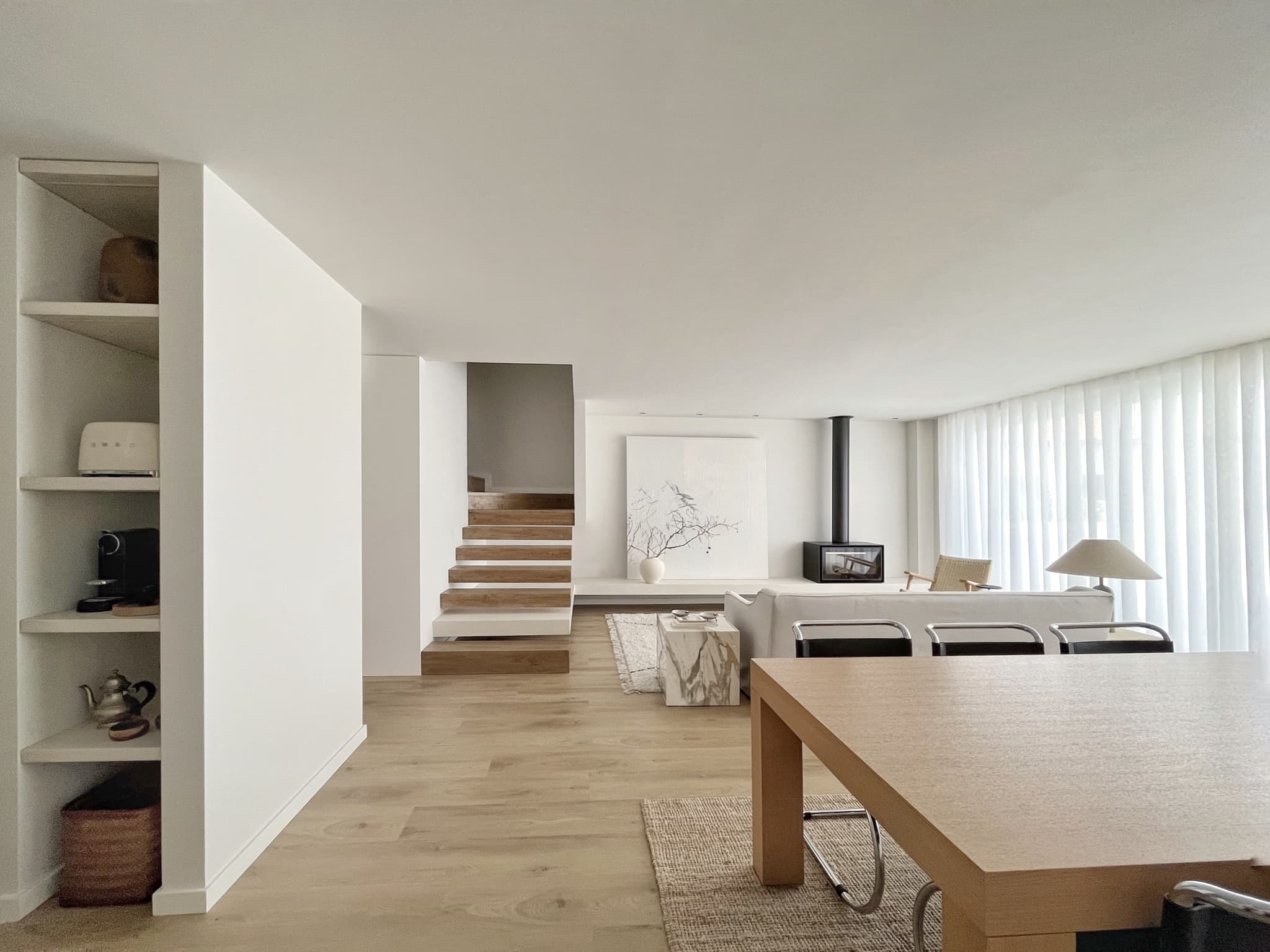 Contemporary City House - Image 2